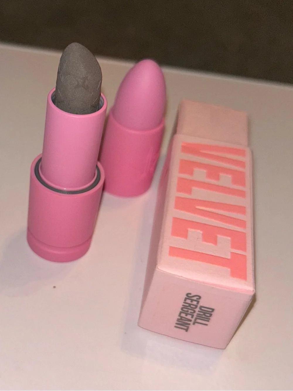 Jeffree Star - Velvet Trap Lipstick in Drill Sergeant